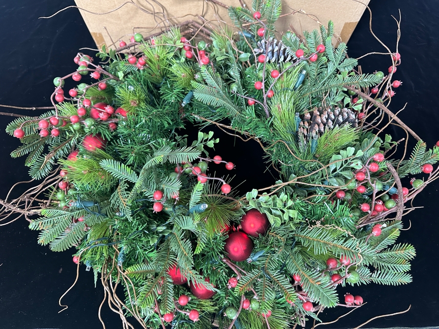 Just Added - New Grandin Road Christmas Wreath 26'W [Photo 2]