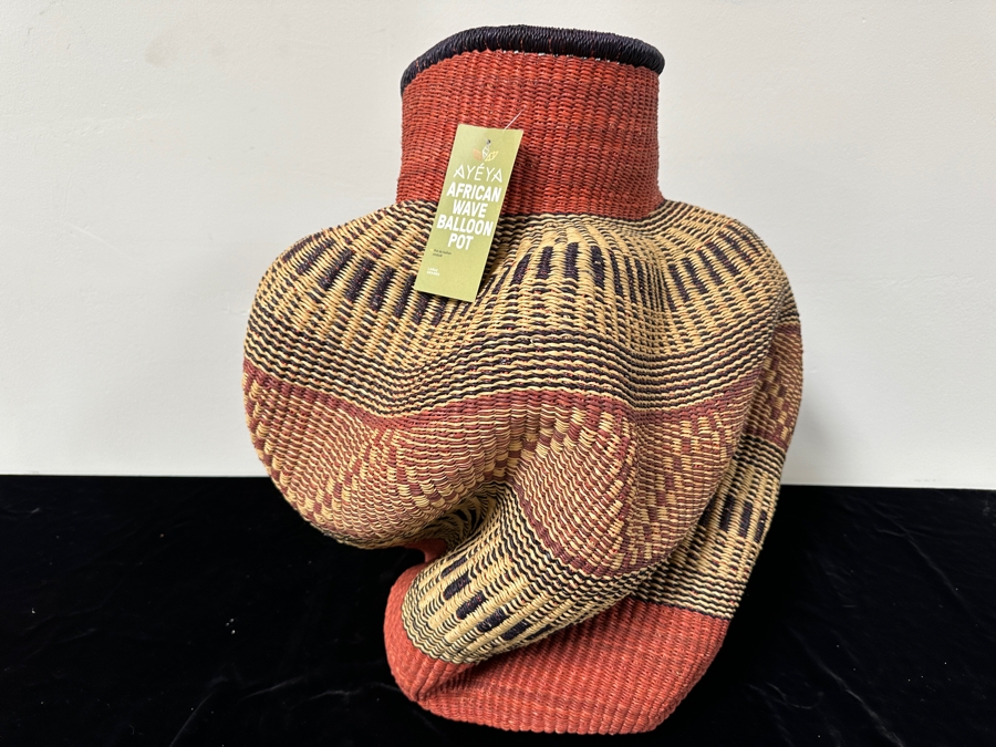 Just Added - New Large Ayeya African Wave Balloon Pot 26'H [Photo 2]
