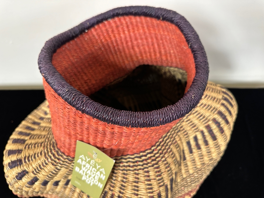 Just Added - New Large Ayeya African Wave Balloon Pot 26'H [Photo 4]