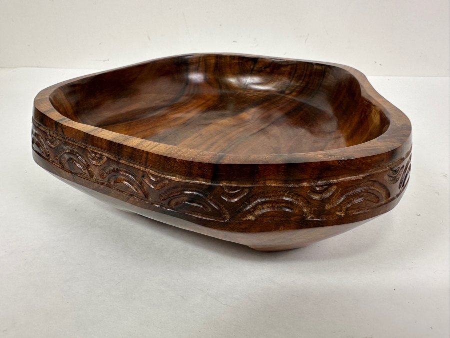 Just Added - Handcarved Hardwood Bowl 8 x 8 x 3 [Photo 6]