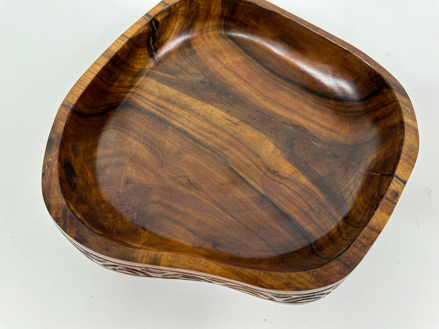 Just Added - Handcarved Hardwood Bowl 8 x 8 x 3 [Photo 3]