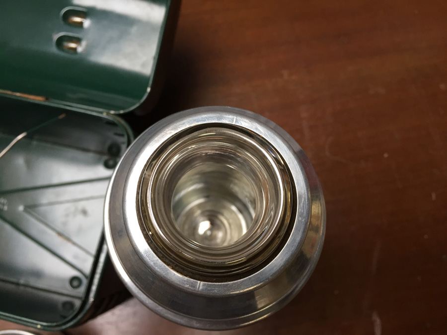 Vintage Green Lunch Box with Glass Lined Thermos [Photo 14]
