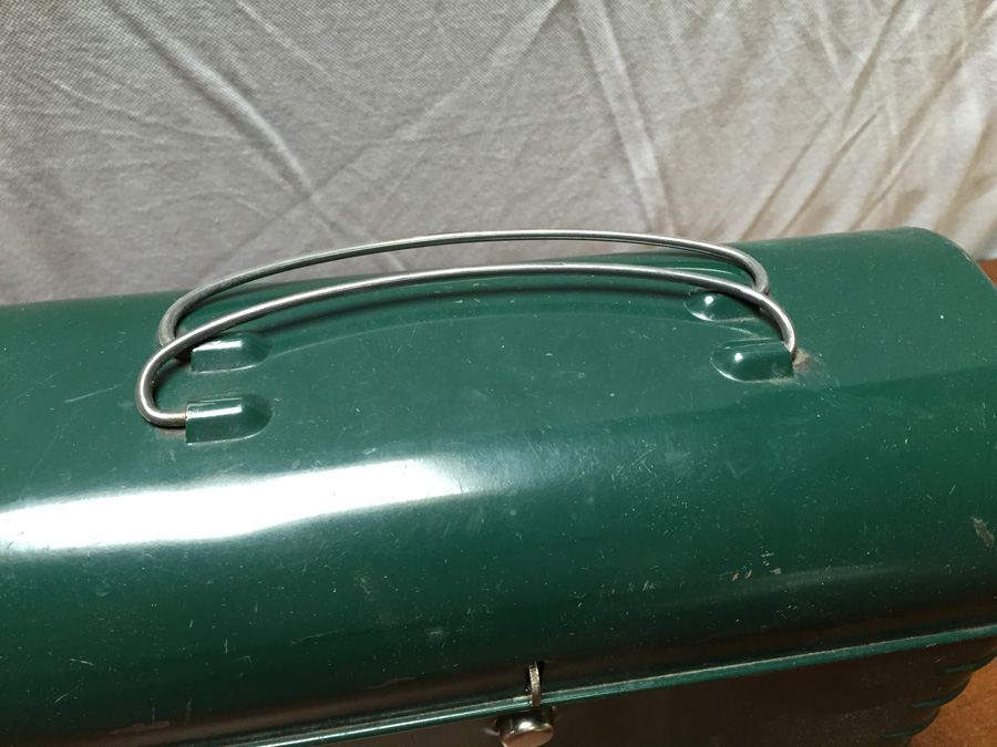 Vintage Green Lunch Box with Glass Lined Thermos [Photo 5]