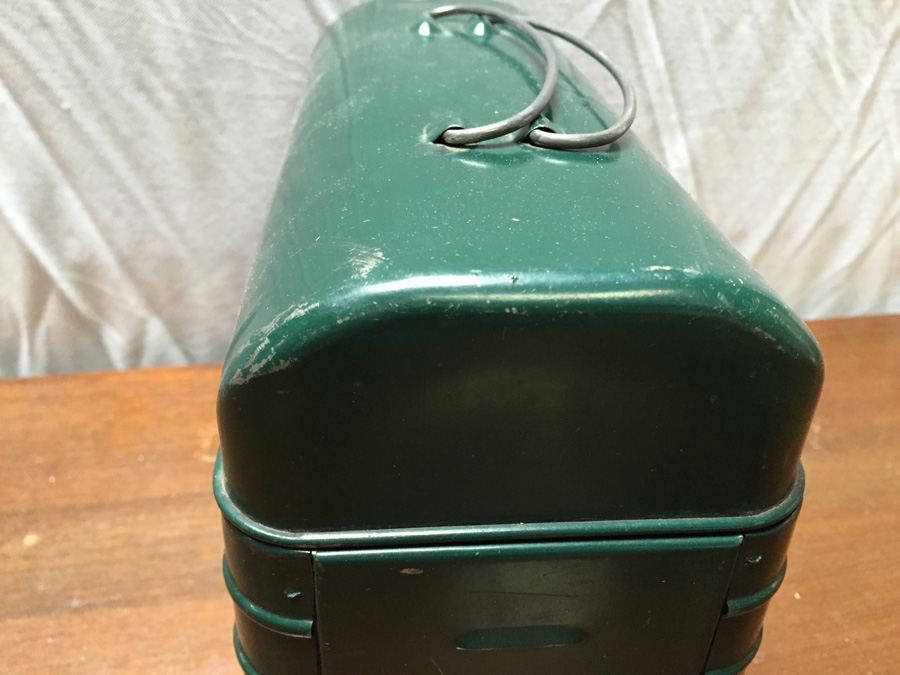 Vintage Green Lunch Box with Glass Lined Thermos [Photo 7]