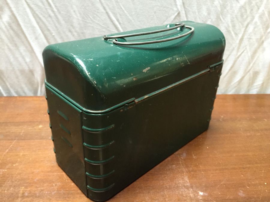 Vintage Green Lunch Box with Glass Lined Thermos [Photo 8]
