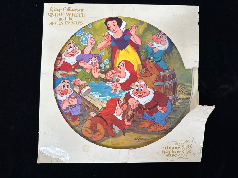 Just Added - Walt Disney's Snow White And The Seven Dwarfs Disney Picture Disc Vinyl Record [Photo 3]