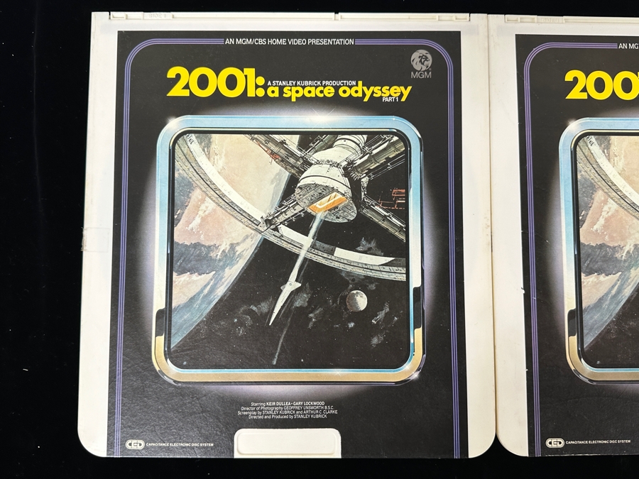 Just Added - RCA SelectaVision VideoDisc Stanley Kubrick's 2001: A Space Odyssey Movie 2 Discs Capacitance Electronic Disc (CED) [Photo 2]