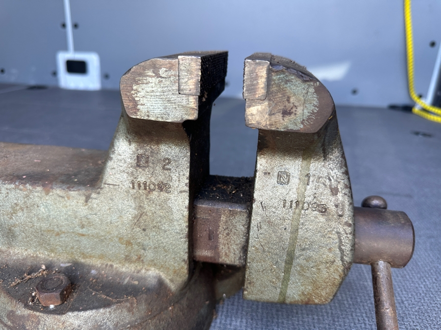 Large Wilton Schiller Park Illinois Vise 45lbs [Photo 7]