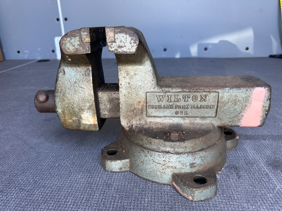Large Wilton Schiller Park Illinois Vise 45lbs [Photo 2]