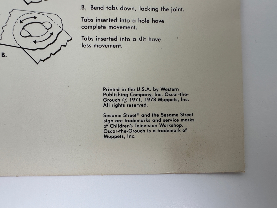 Vintage 1978 Muppets Sesame Street Oscar-The-Grouch Paper Movable Puppet [Photo 3]