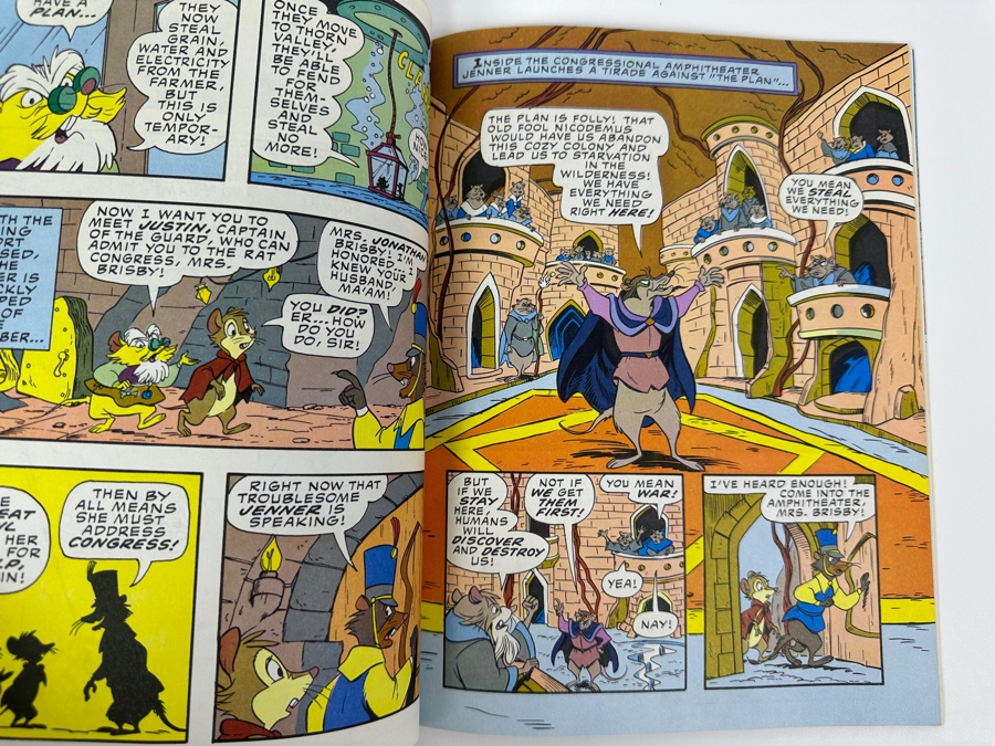 Vintage 1982 The Secret Of Nimh Color Picture Story Book Golden [Photo 6]