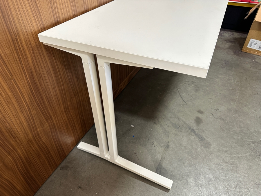 Herman Miller White Desk 66W X 24D X 28H [Photo 5]