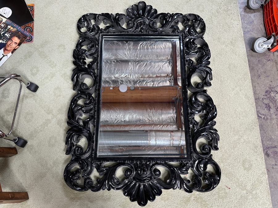 Black Wall Mirror 33.5 X 50 [Photo 2]