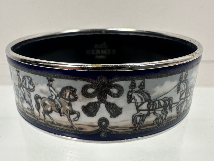 Authentic Hermes Paris Horse And Carriage Wide Enamel Bangle Bracelet Made In Austria 2.5'W 41.8g [Photo 3]