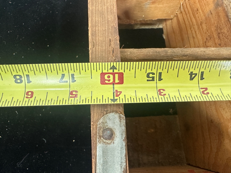 Vintage Wooden Seven-Up Advertising Crate - Missing Bottom Wood Piece 16.5 X 12 X 6 [Photo 6]