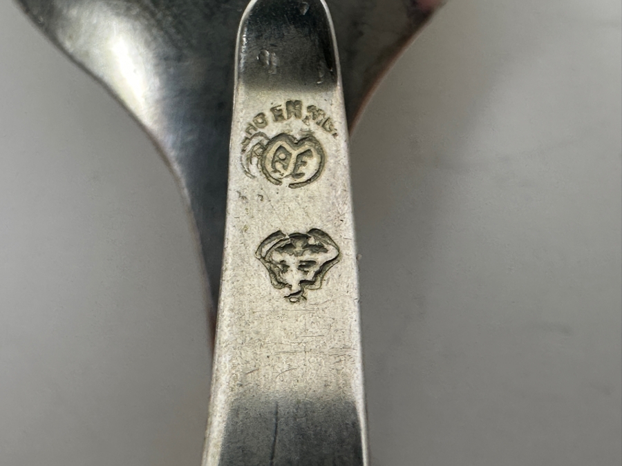 Vintage 1964 Walt Disney Mary Poppins Spoon & Mickey Mouse Spoon [Photo 7]