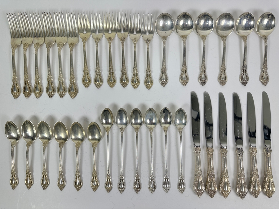 Lunt Sterling Silver Flatware Service For Six Eloquence Pattern - Sterling Silver Weighs 1,387g Plus An Additional 453g Of Knives - Sterling Silver Melt Value $1,578 [Photo 2]