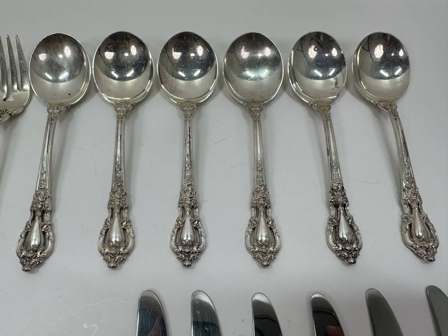 Lunt Sterling Silver Flatware Service For Six Eloquence Pattern - Sterling Silver Weighs 1,387g Plus An Additional 453g Of Knives - Sterling Silver Melt Value $1,578 [Photo 5]