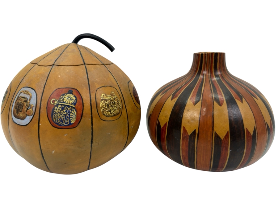 Pair Of Hand Painted Gourds 7H [Photo 1]