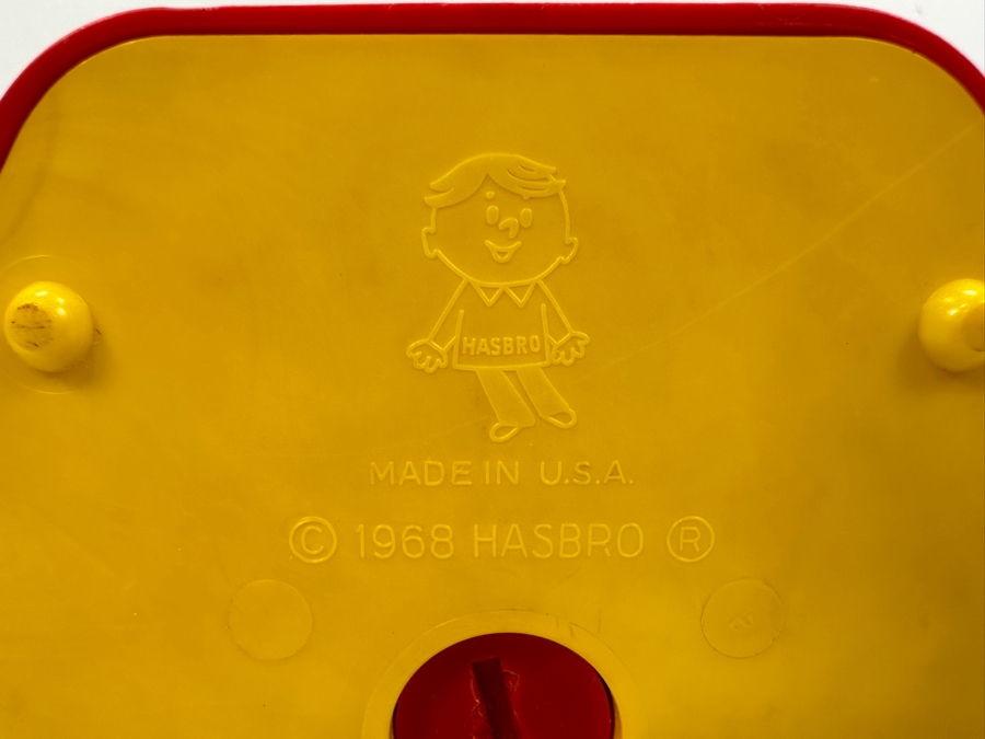 Vintage 1968 Hasbro Disney Mickey Mouse Gumball Machine 9'H [Photo 11]