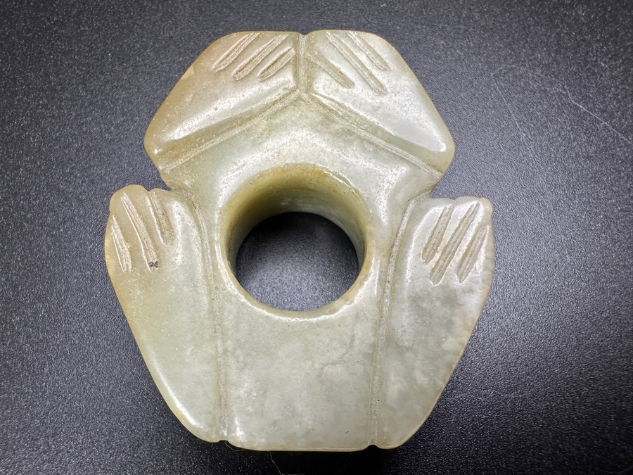 Chinese Carved Jade Frog 41.1g 2'W [Photo 10]