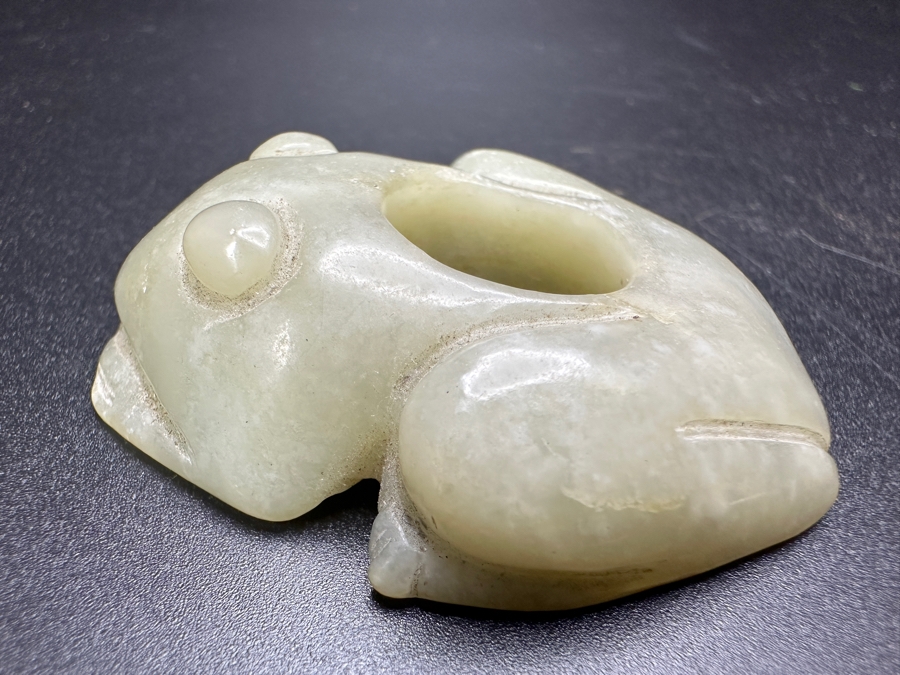 Chinese Carved Jade Frog 41.1g 2'W [Photo 7]