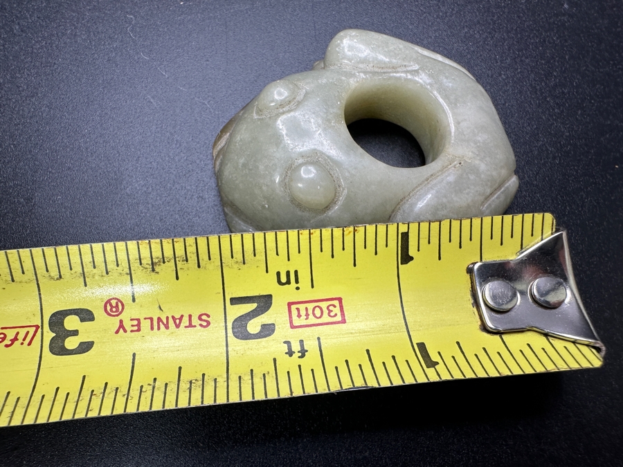 Chinese Carved Jade Frog 41.1g 2'W [Photo 11]