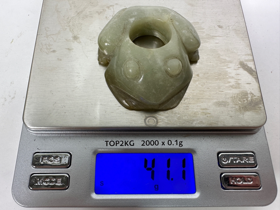 Chinese Carved Jade Frog 41.1g 2'W [Photo 2]