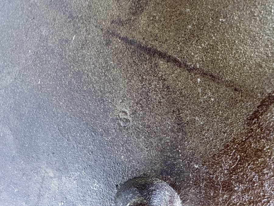 Lodge Cast Iron Camp Dutch Oven With Handle 3-Footed No. 12 14'W X 7'H [Photo 9]