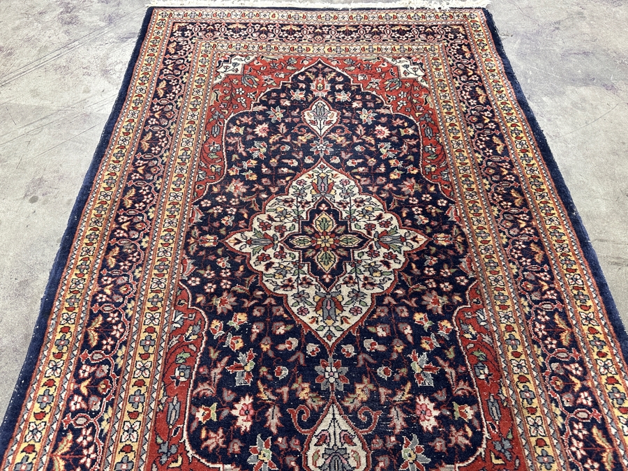 Hand Knotted Wool Area Rug From Pakistan 38' X 65' [Photo 4]