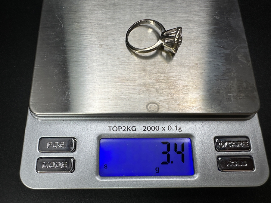 14k Gold Diamond Ring With (1) 3.5mm Round Brilliant Diamond & (8) 2.5mm Round Brilliant Diamonds Size 5 3.4g Est. 1cttw Retails $2,400 [Photo 15]