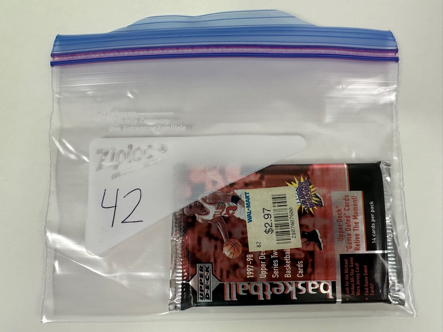 1997-98 Upper Deck Series Two Basketball Cards - 14 Cards - May Contain Ultra-Rare Michael Jordan Signed Game Jersey Card (GJ13S) That Sold For $1.4M - Read Details Page Before Bidding - Pack #42 [Photo 3]