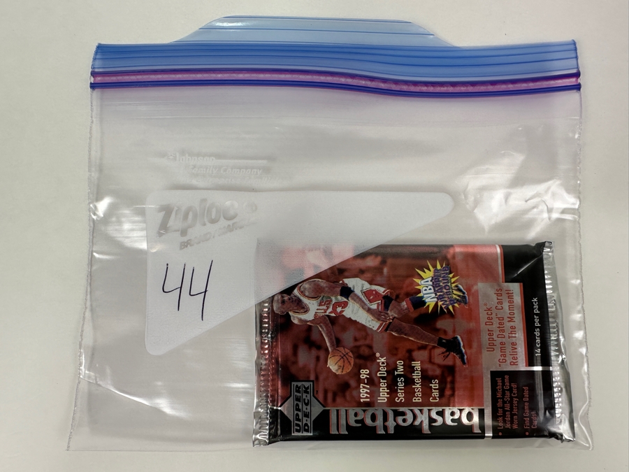 1997-98 Upper Deck Series Two Basketball Cards - 14 Cards - May Contain Ultra-Rare Michael Jordan Signed Game Jersey Card (GJ13S) That Sold For $1.4M - Read Details Page Before Bidding - Pack #44 [Photo 3]