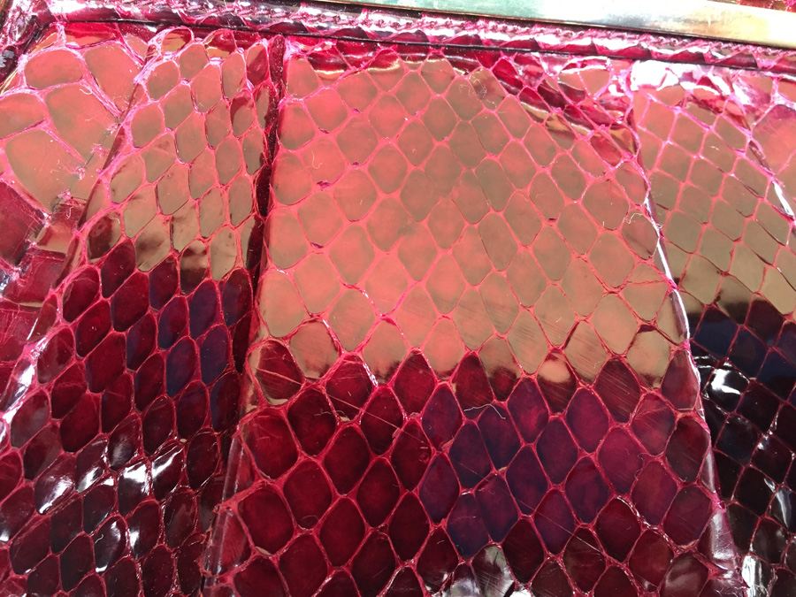 Susan Gail Genuine Snake Handbag [Photo 5]