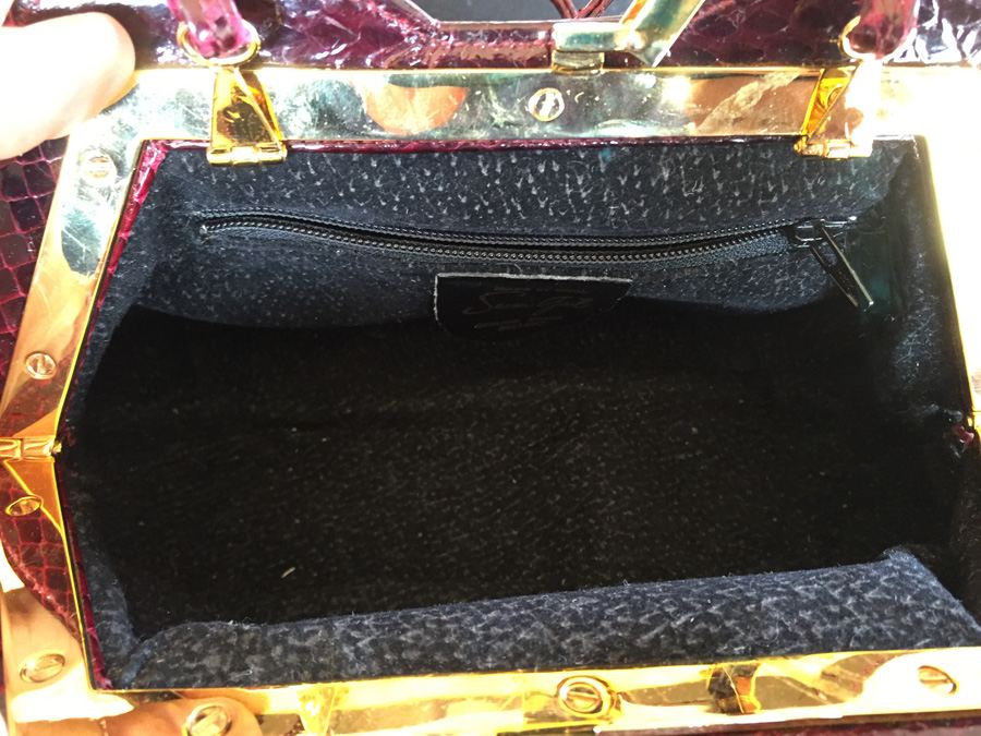 Susan Gail Genuine Snake Handbag [Photo 15]
