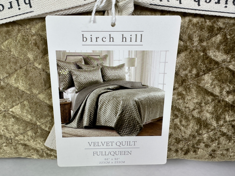 Just Added - New Birch Hill Velvet Quilt Full/Queen [Photo 2]