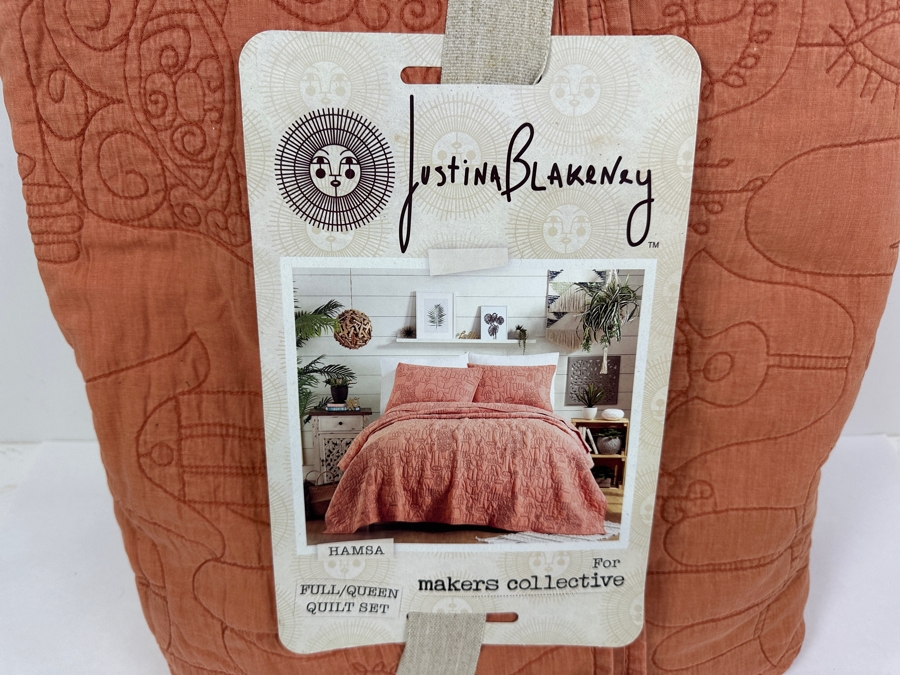 Just Added - New Justina Blakeney For Makers Collective Hamsa Queen Quilt Set With Full/Quilt & 2 Shams [Photo 2]