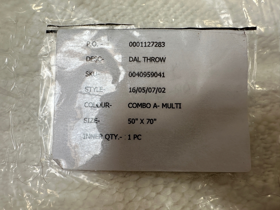 Just Added - New Anthropologie Dal Tufted Throw Blanket with Tassels 50' x 70' Cotton Blend [Photo 2]