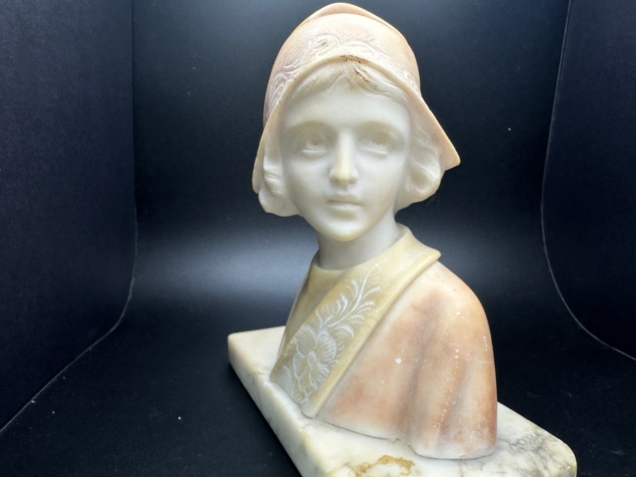 Vintage Alabaster Bust of Woman Made in Italy 6' x 6.5' [Photo 5]
