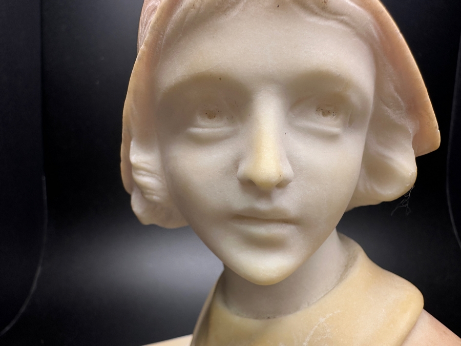 Vintage Alabaster Bust of Woman Made in Italy 6' x 6.5' [Photo 6]
