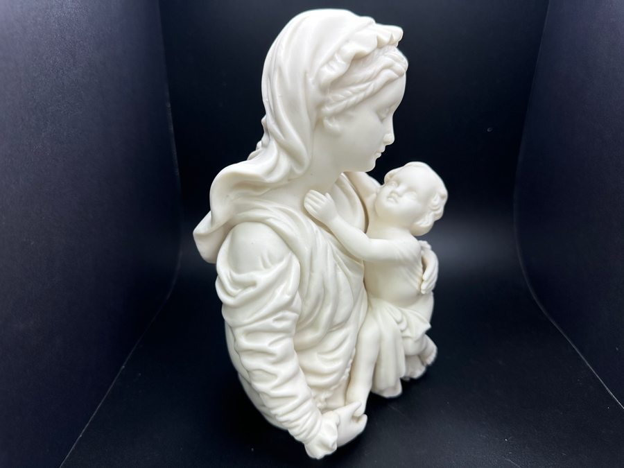 Madonna And Child Figurine 8'H [Photo 6]