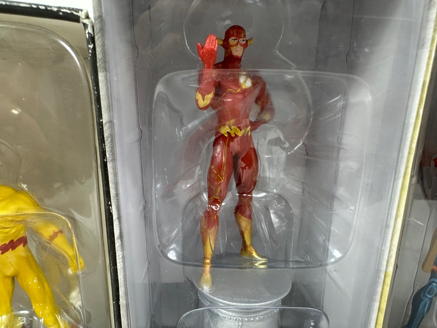 (5) DC Comics Figurines From The DC Chess Collection By Eaglemoss 5'H [Photo 2]