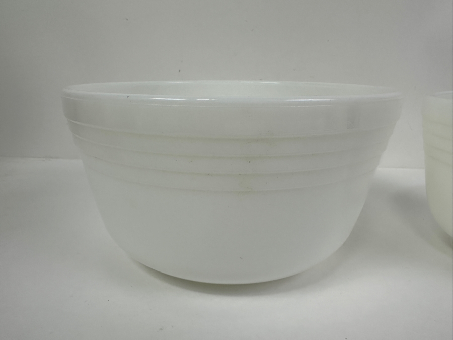 Just Added - Vintage Hamilton Beach Bowls Made in USA 8.5' and 6.5' [Photo 3]