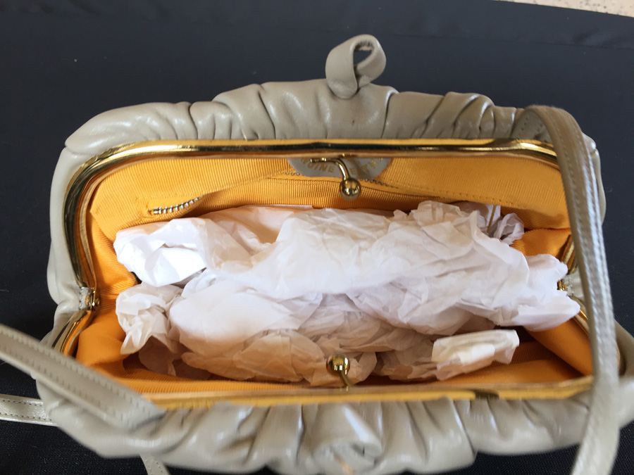 Etra Leather Handbag [Photo 2]