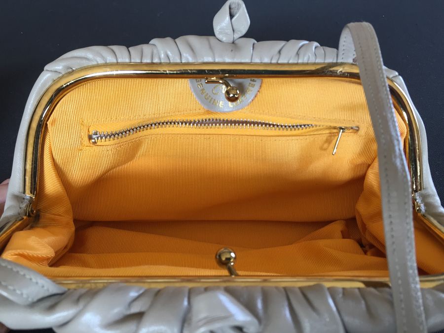 Etra Leather Handbag [Photo 7]