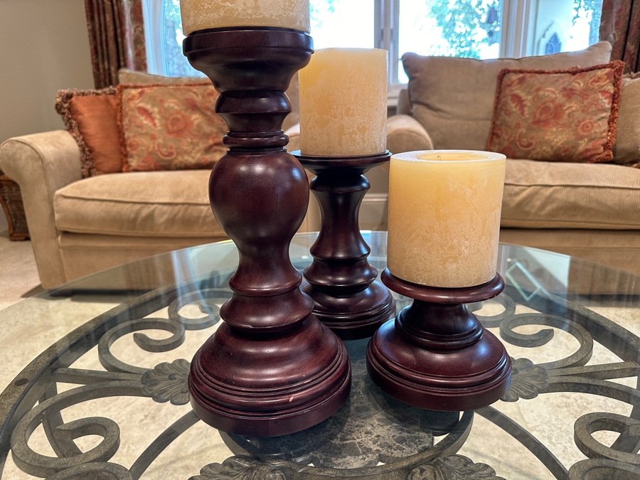 Set of (3) Williams Sonoma Wooden Pillar Candlesticks 4.5'H -13'H with Candles [Photo 3]