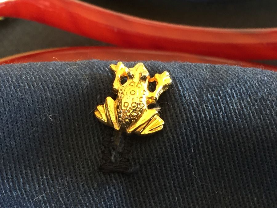 Vintage Handbag with Multiple Button On Designs - Frog Buttons [Photo 3]