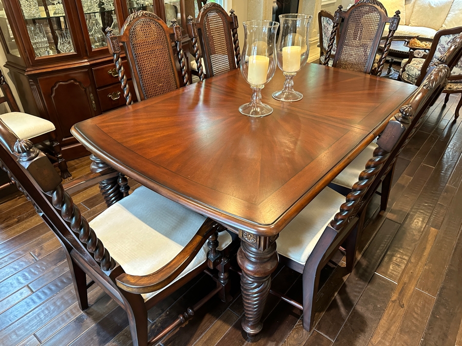 Lexington Home Dining Table And (8) Chairs 74L x 48W x 30H Plus (2) 20' Leaves [Photo 6]