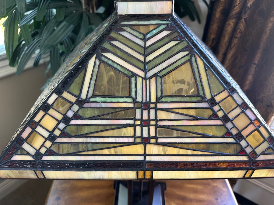 Dale Tiffany Aurora Mission Table Lamp with Bronze and Stained Glass Shade 26'H [Photo 3]