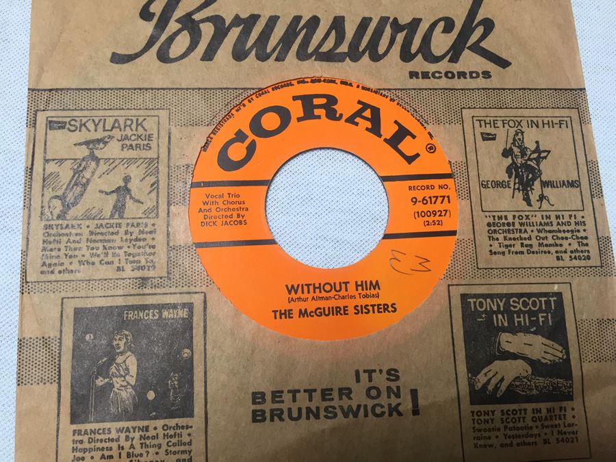 Lot of 45's Vinyl Records [Photo 11]